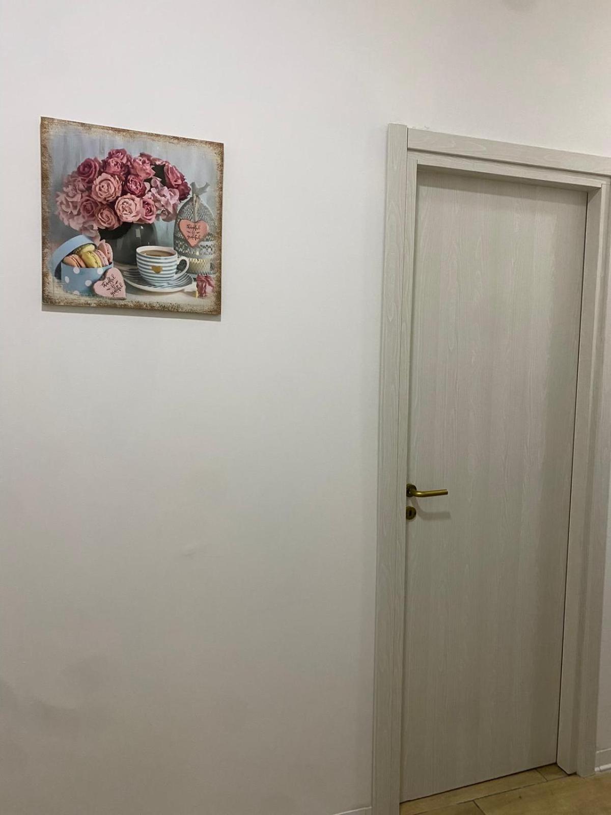 Home Rebecca Неаполь Екстер'єр фото