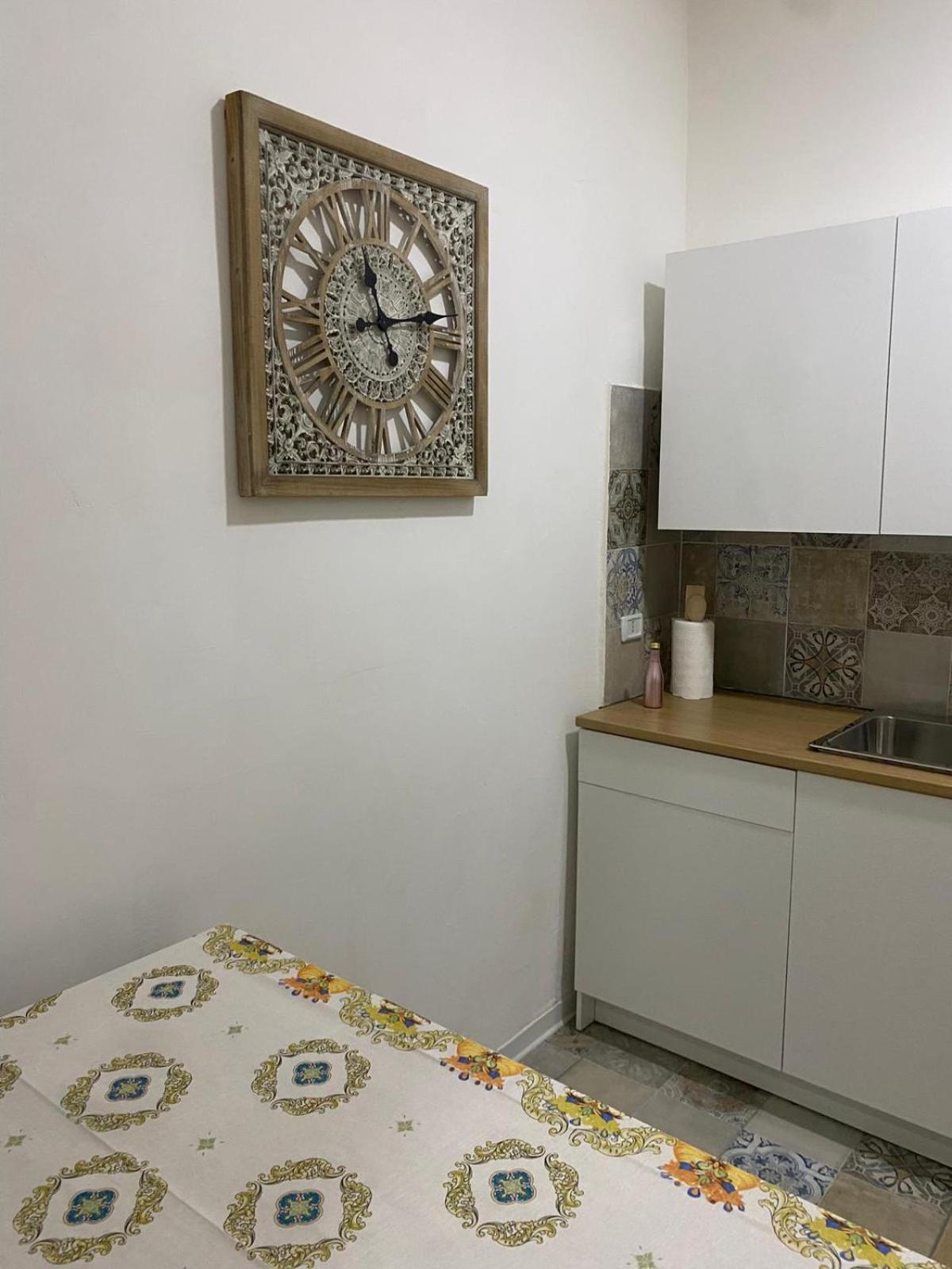 Home Rebecca Неаполь Екстер'єр фото